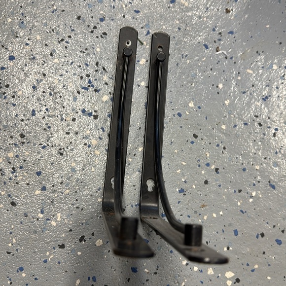 8in. x 8 in. Black Steel Classic Arch Decorative Shelf Bracket brackets - Picture 2 of 3